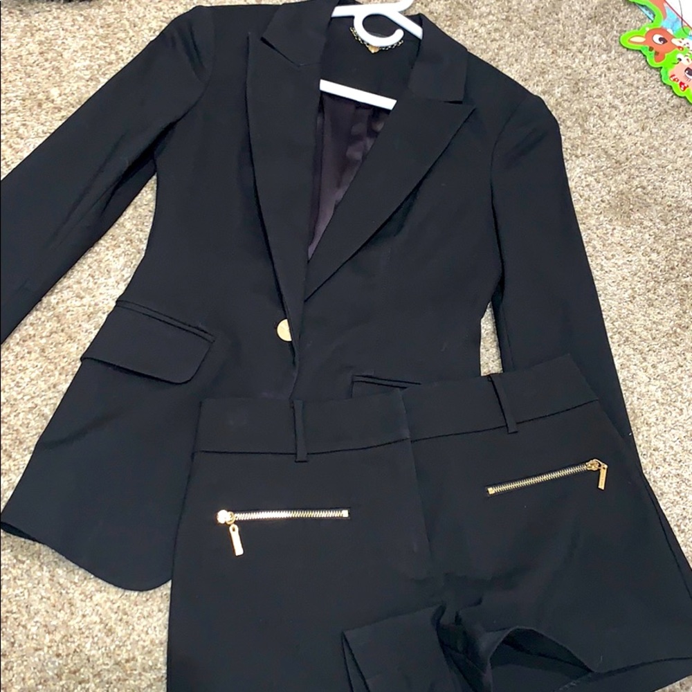 Marciano suit